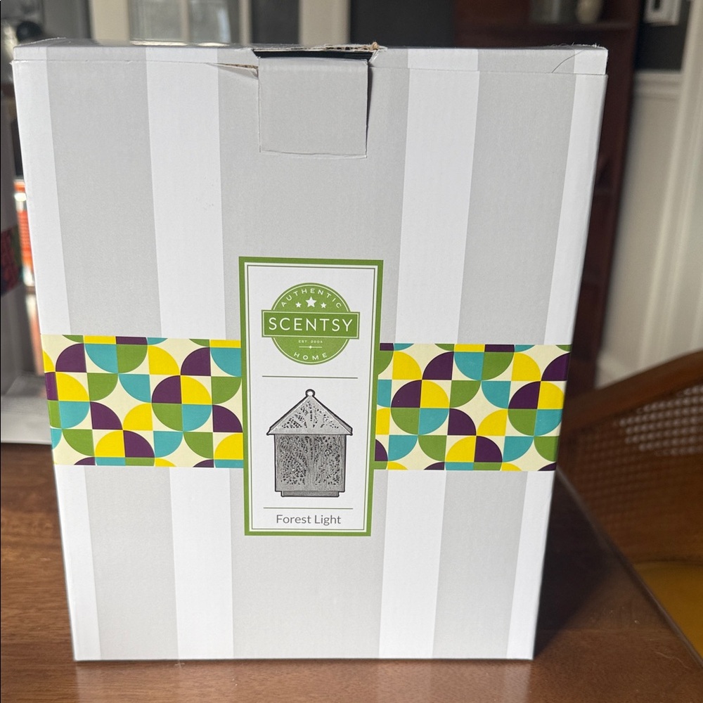 Scentsy Forest Light Warmer with Geometric Pattern